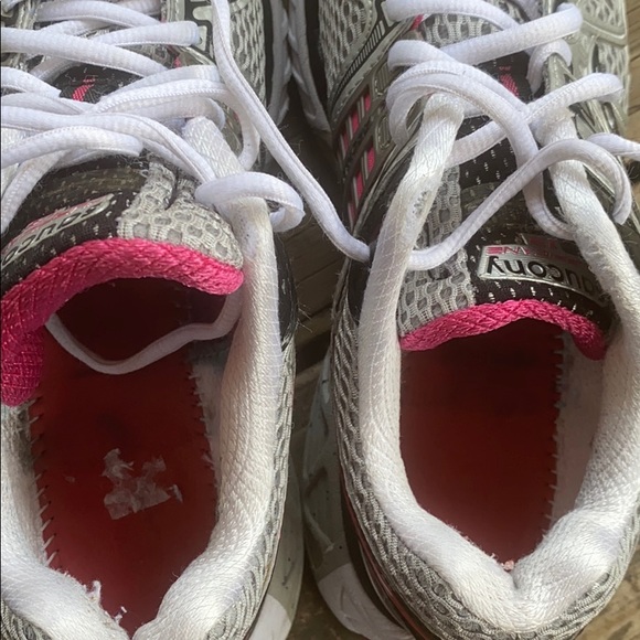 SAUCONY Women's ProGrid Ride 3 size 7.5 - Picture 9 of 10